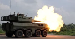 國造105公厘輪型戰車實彈射擊 火力全開命中靶心
